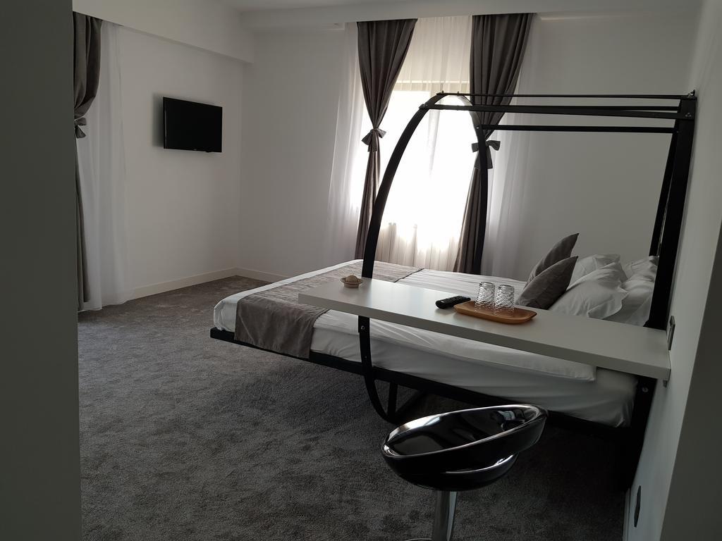 Heaven Guesthouse Корбени Экстерьер фото