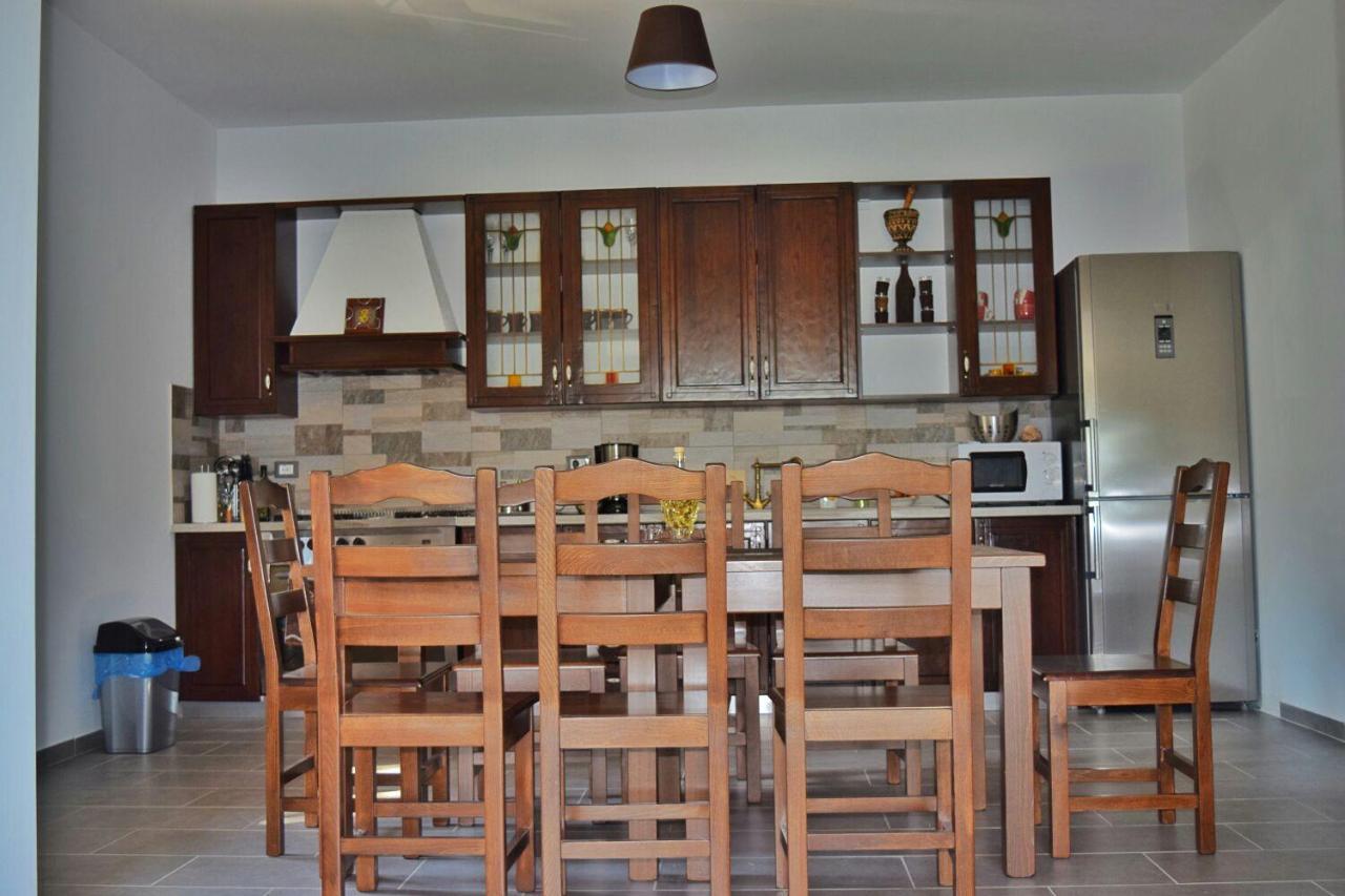 Heaven Guesthouse Корбени Экстерьер фото
