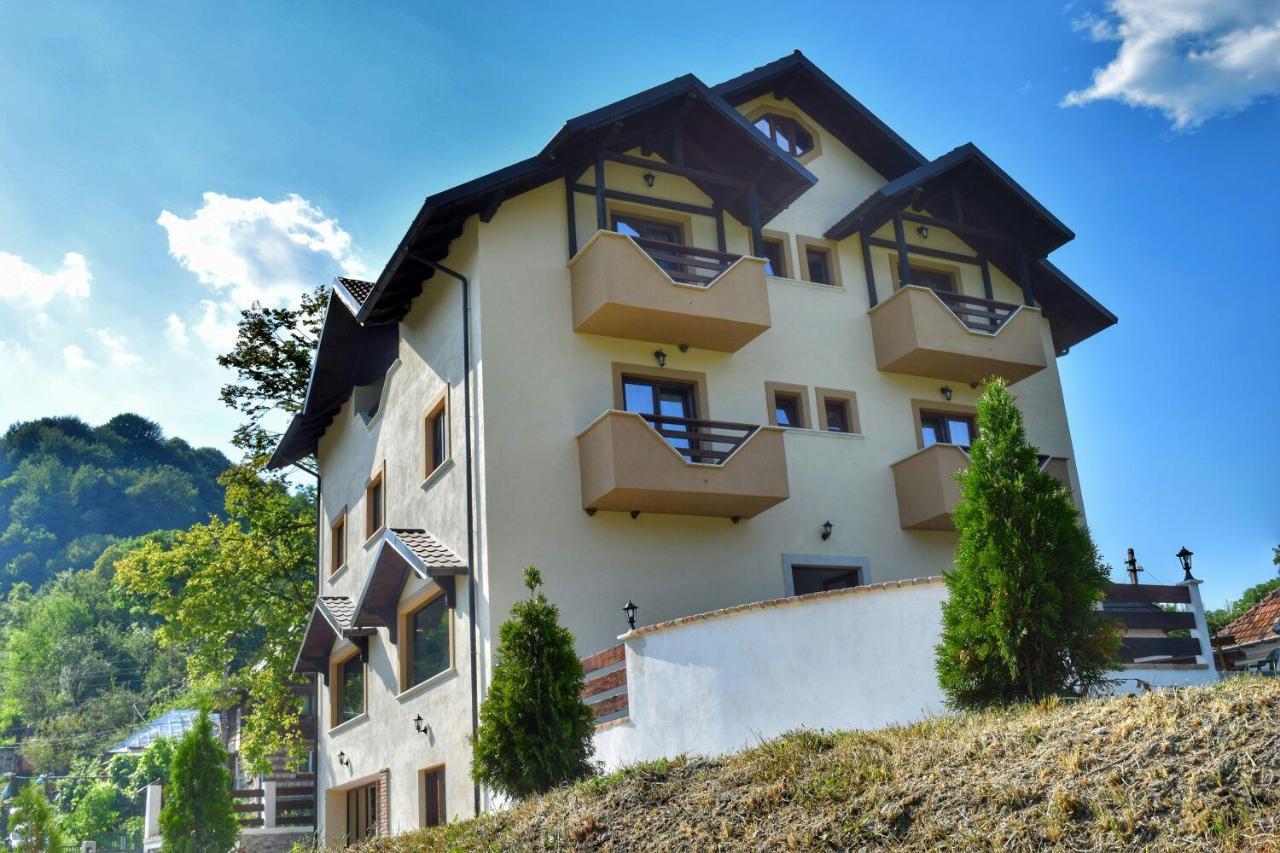 Heaven Guesthouse Корбени Экстерьер фото